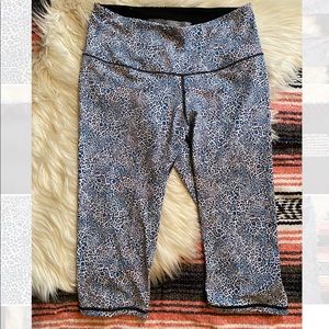 Victoria Secret Sport Cheetah Cropped Legging